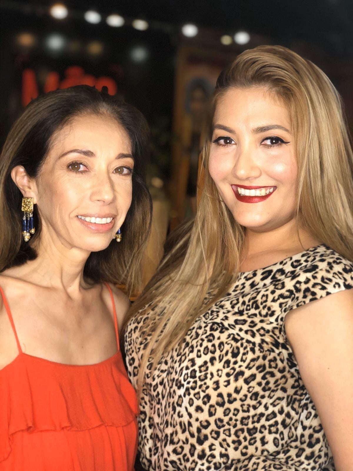 CREATIVE MARKET by Jeanny Arreaza